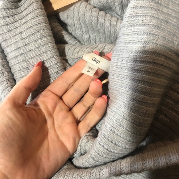 Turtleneck long sleeve sweater - Picture 2 of 2